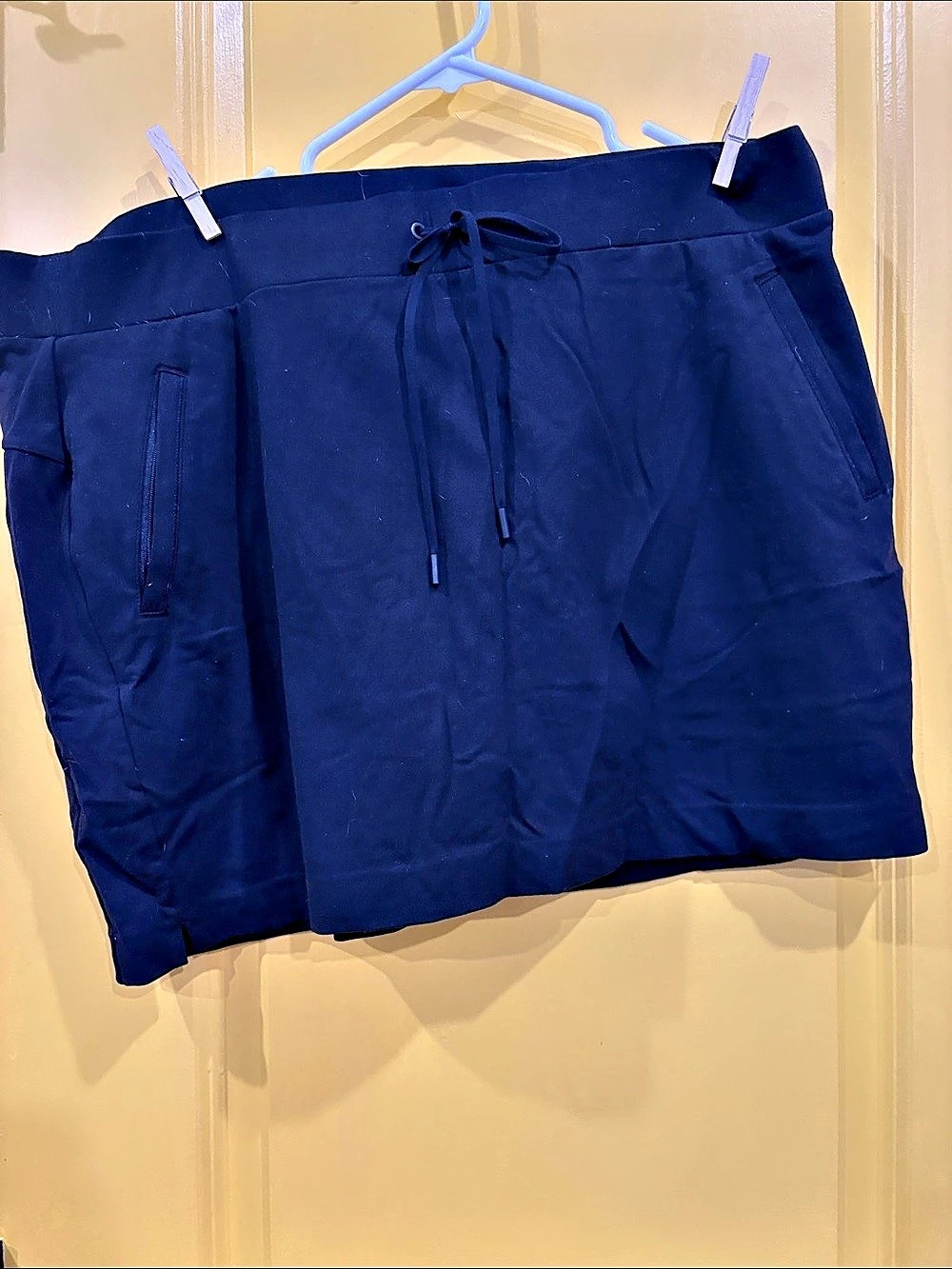 Athleta Athletic Shorts in Blue Size XL Like New